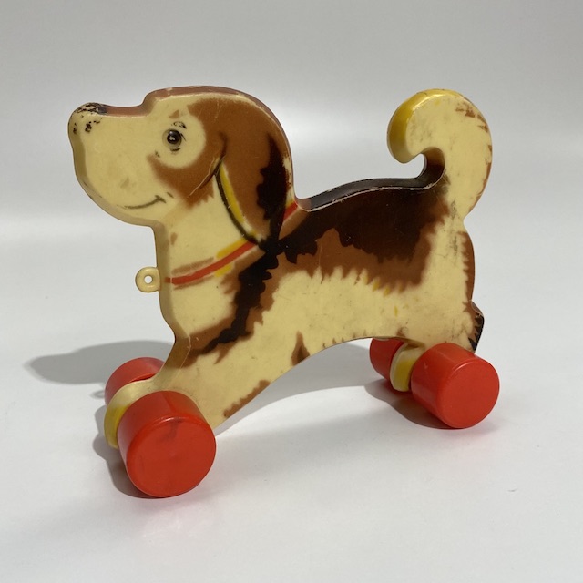 TOY, Pull Along Dog - Retro w Red Wheels